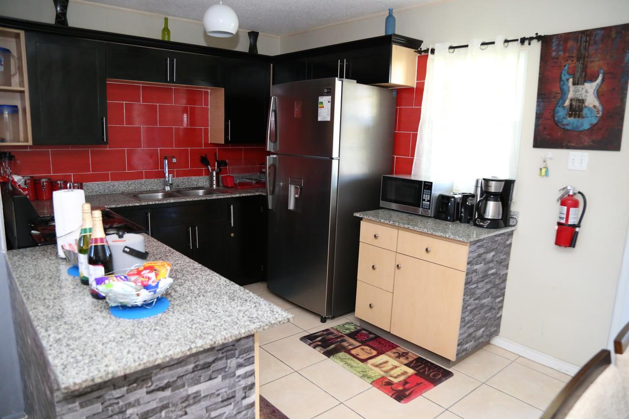 The Oasis I, Portmore Country Club المظهر الخارجي الصورة